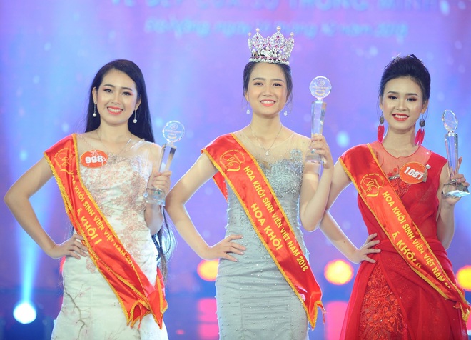 Top 3 Hoa khôi Sinh Viên 2018: Người vừa tốt nghiệp đã là BTV đài truyền hình, người nhan sắc thăng hạng không ngừng - Ảnh 1.