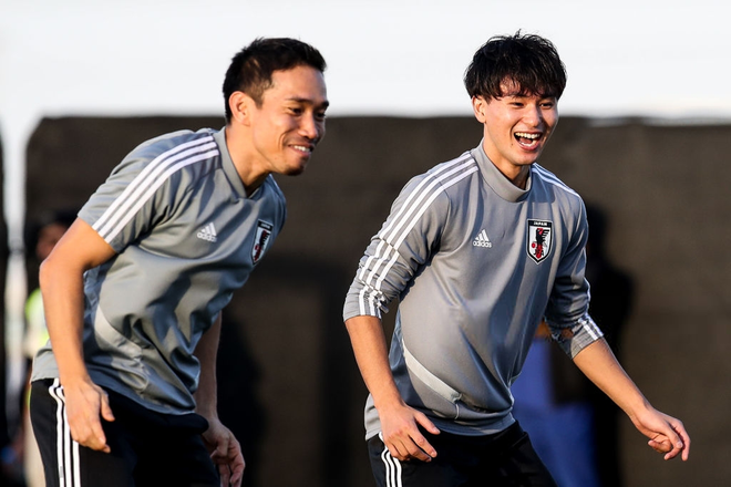 Mỹ nam Minamino Takumi và Bassam Hisham cười thả ga trước thềm chung kết Asian Cup 2019 - Ảnh 3.