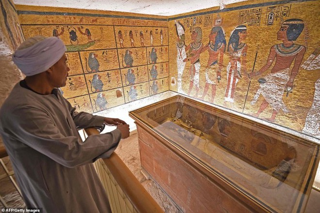 Bên trong hầm mộ bí ẩn của pharaoh nổi tiếng nhất vương triều Ai Cập - Ảnh 4.