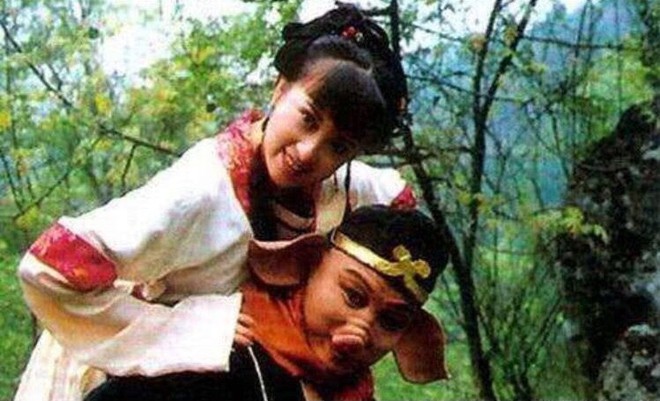Loạt ảnh hậu trường hiếm c&oacute; kh&oacute; t&igrave;m của bộ sậu T&acirc;y Du K&yacute; phi&ecirc;n bản 1986 bất ngờ lộ diện - Ảnh 9.