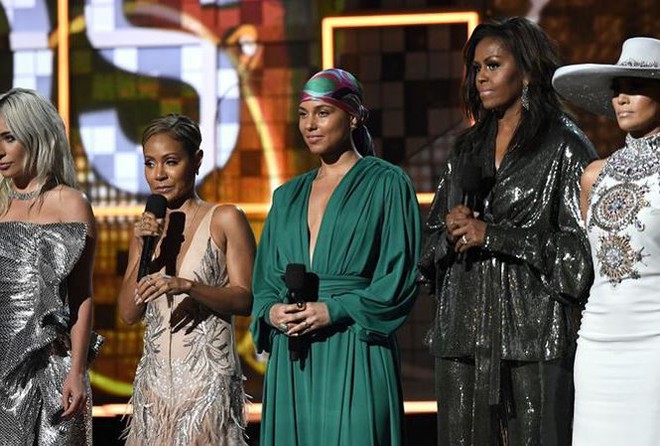 Cựu đệ nhất phu nh&acirc;n Mỹ bất ngờ xuất hiện tại lễ trao giải Grammy 2019 - Ảnh 1.