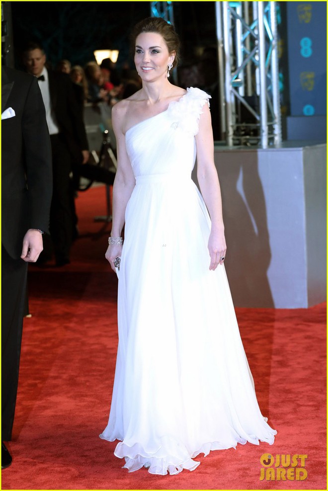 Thảm đỏ Oscar Anh Quốc: Công nương Kate và dàn sao Hollywood khoe nhan sắc tuyệt trần, thật khó chọn ai đẹp nhất! - Ảnh 3.