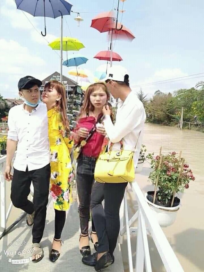 Nhờ d&acirc;n mạng x&oacute;a hộ th&aacute;nh lườm trong ảnh chụp với bạn g&aacute;i, thanh ni&ecirc;n nhận c&aacute;i kết đắng ngắt như mọi khi - Ảnh 6.