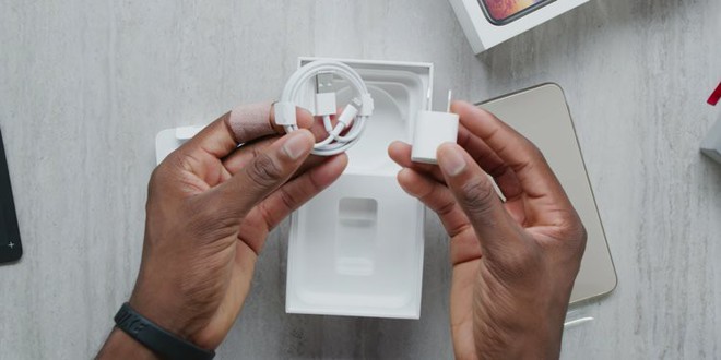 Tin buồn ứa nước mắt cho ai th&egrave;m mua iPhone 2019: Cẩn thận với tr&ograve; bủn xỉn ăn tiền của Apple - Ảnh 1.