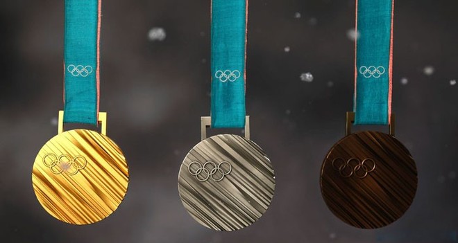 Nhật Bản kêu gọi người dân quyên góp ve chai để đúc huy chương Olympic 2020 - Ảnh 1.