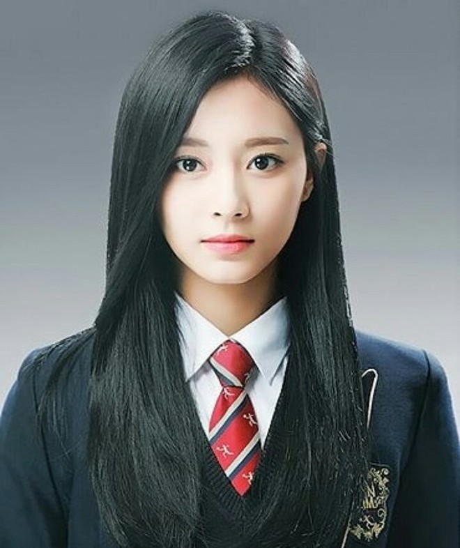 Tìm ra nữ thần, nam thần của trường trung học nghệ thuật nổi tiếng xứ Hàn: Thì ra là mỹ nhân đẹp nhất thế giới! - Ảnh 1.