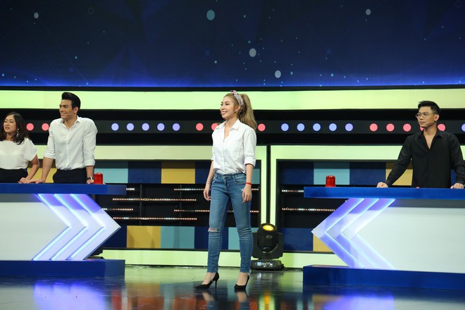 Puka suýt dâng hết bộ câu hỏi gameshow cho trai đẹp 6 múi - Ảnh 3.