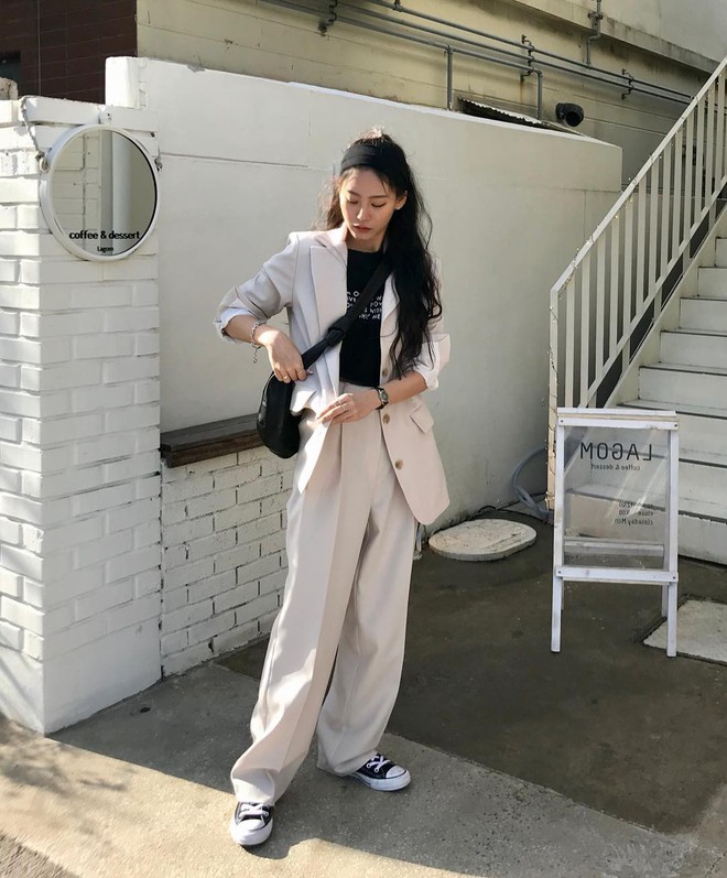 Street style giới trẻ Hàn tuần qua đẹp, chất quá mức quy định, không tham khảo để lên đồ chụp ảnh sống ảo thì hơi phí  - Ảnh 4.