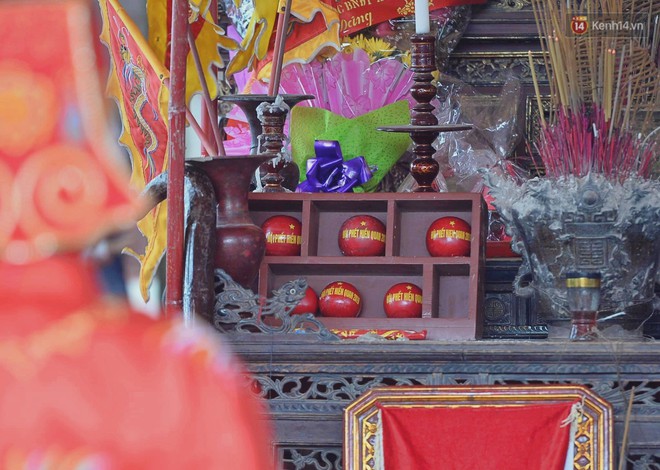 Trai l&agrave;ng tiếc nuối v&acirc;y k&iacute;n lễ hội đ&ograve;i được đ&aacute;nh phết tại Hiền Quan - Ảnh 3.