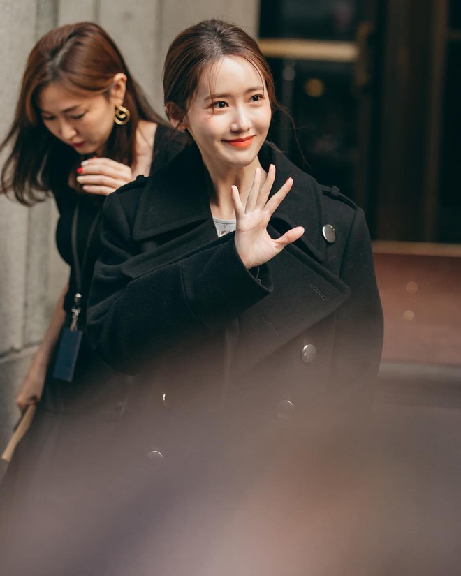 Yoona đọ sắc Krystal trong loạt ảnh sang New York dự sự kiện: Sắc vóc, thần thái miễn bàn nhưng lộ đầy khuyết điểm - Ảnh 4.