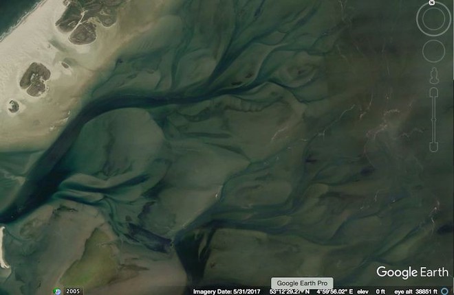 Không cần đi du lịch, Google Earth sẽ giúp bạn khám phá vẻ đẹp muôn màu của trái đất nhìn từ vệ tinh - Ảnh 4.