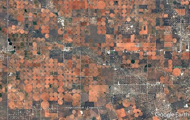 Không cần đi du lịch, Google Earth sẽ giúp bạn khám phá vẻ đẹp muôn màu của trái đất nhìn từ vệ tinh - Ảnh 12.