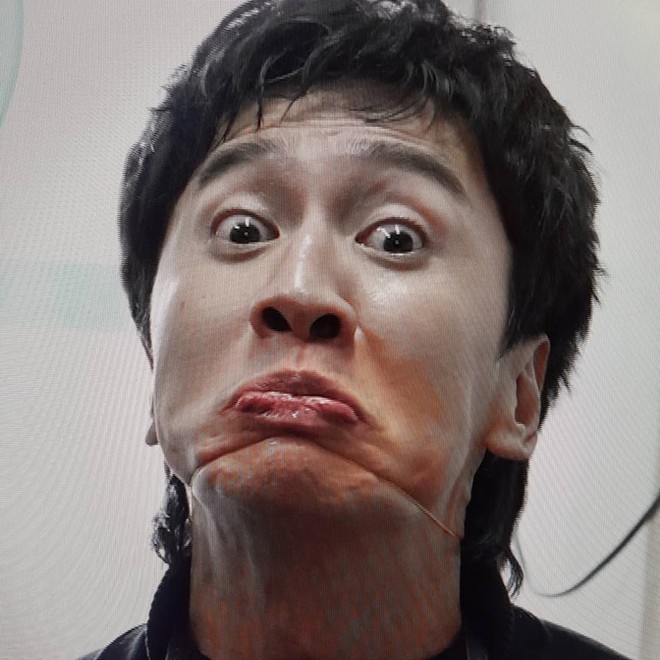 Lee Kwang Soo sau khi có bạn gái bảnh đến mức nào? - Ảnh 3.