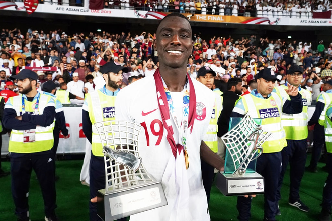 Khoảnh khắc t&acirc;n vương Qatar h&atilde;nh diện n&acirc;ng cao c&uacute;p v&ocirc; địch, kh&eacute;p lại h&agrave;nh tr&igrave;nh Asian Cup 2019 kh&ocirc;ng thể qu&ecirc;n - Ảnh 12.