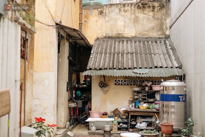 Chuyện trong căn nh&agrave; cổ 100 năm tuổi của gia đ&igrave;nh tứ đại đồng đường ở H&agrave; Nội: Một năm chỉ c&oacute; v&agrave;i ng&agrave;y Tết, rồi con ch&aacute;u lại vội v&agrave;ng rời đi - Ảnh 2.