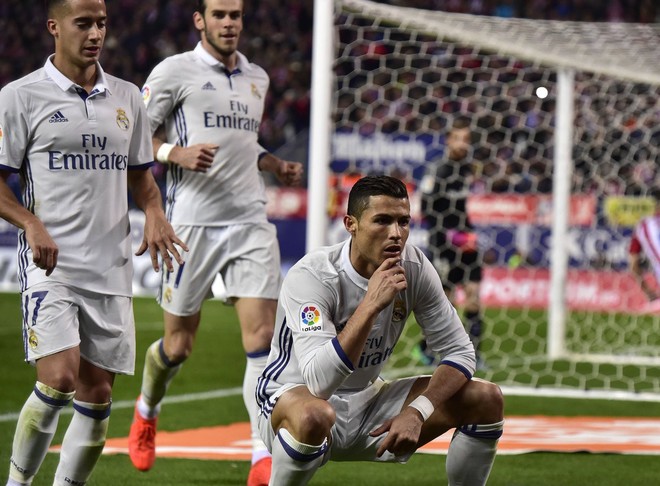 Đ&ecirc;m nay, Ronaldo sẽ gặp lại đối thủ m&agrave; anh đ&atilde; gieo rắc cho họ qu&aacute; nhiều đau thương v&agrave; &aacute;m ảnh - Ảnh 1.