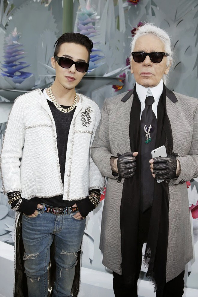 Cùng tưởng nhớ ngài Karl Lagerfeld: G-Dragon được khen, Jennie lại bị netizen chê tới tấp - Ảnh 3.