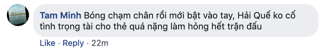 HLV Park Hang-seo ngỡ ngàng, Quế Ngọc Hải cởi áo ôm mặt thất thần trong đường hầm sau thẻ đỏ gây tranh cãi - Ảnh 3.