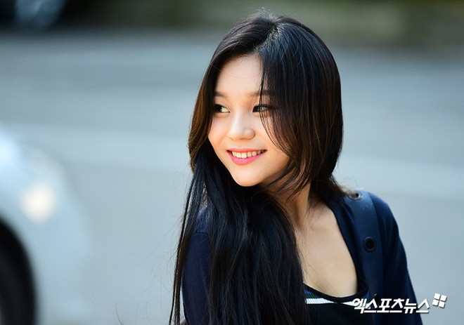 Những nữ idol Kpop vừa ra mắt đ&atilde; bị gắn m&aacute;c k&eacute;m sắc v&agrave; c&aacute;i kết kh&ocirc;ng ai ngờ tới - Ảnh 5.