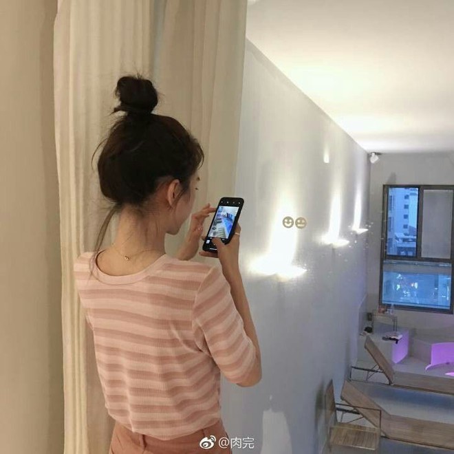 Y&ecirc;u nhau 3 năm nhưng chưa từng c&ocirc;ng khai đăng ảnh: Dấu hiệu r&otilde; r&agrave;ng của việc bị cắm sừng l&agrave; đ&acirc;y? - Ảnh 2.