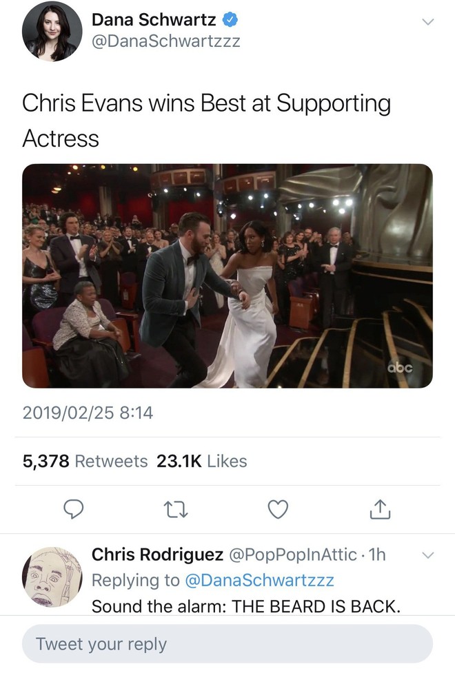 Khoảnh khắc gây sốt tại Oscar 2019: Chàng đội trưởng Mỹ Chris Evans xứng đáng ẵm giải quý ông dễ mến nhất! - Ảnh 7.