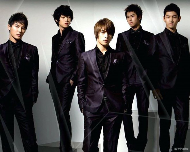 Knet b&igrave;nh chọn top 7 nh&oacute;m idol đi v&agrave;o lịch sử: Gen 3 g&acirc;y tranh c&atilde;i khi chỉ c&oacute; đ&uacute;ng một c&aacute;i t&ecirc;n - Ảnh 3.