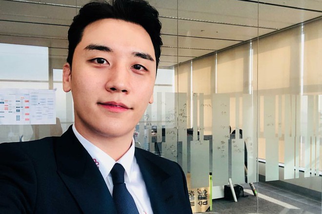 YG lên tiếng trước cáo buộc Seungri môi giới mại dâm, cổ phiếu tuột dốc không phanh - Ảnh 1.