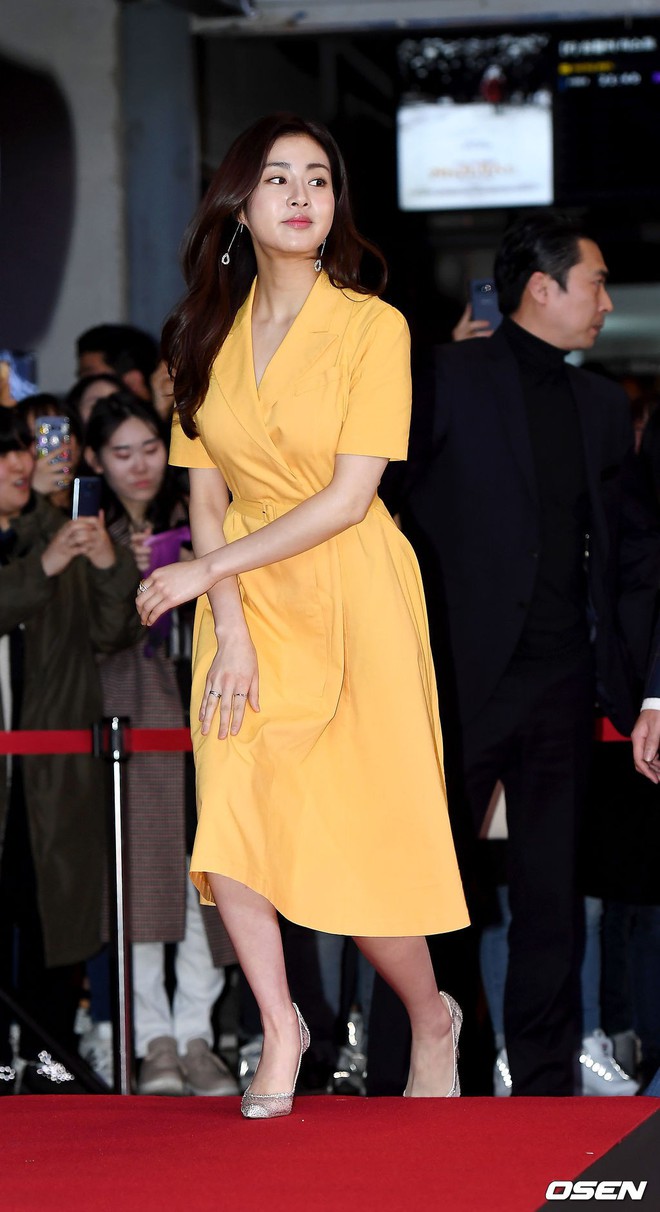 Bi Rain mời PSY cùng dàn sao khủng đến dự, Kang Sora và bạn gái cũ Kim Bum đọ chân dài cực phẩm tại sự kiện - Ảnh 4.