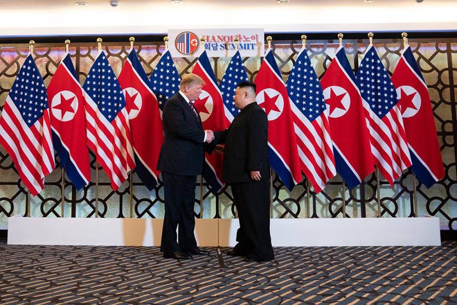 Nhà Trắng đăng tải loạt khoảnh khắc đẹp trong ngày đầu Hội nghị thượng đỉnh Mỹ - Triều tại Việt Nam - Ảnh 9.