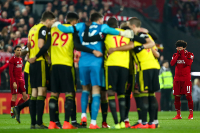 Trút giận lên Watford, Liverpool bảo vệ thành công ngôi đầu Premier League - Ảnh 2.