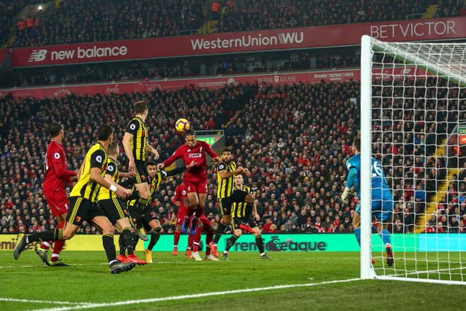 Trút giận lên Watford, Liverpool bảo vệ thành công ngôi đầu Premier League - Ảnh 6.