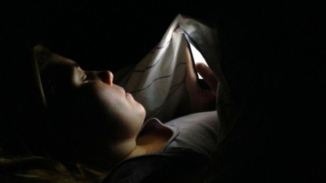Hàng loạt thói quen xấu mà bạn thường làm trước khi ngủ lại chính là nguyên nhân khiến cân nặng tăng lên vèo vèo - Ảnh 4.