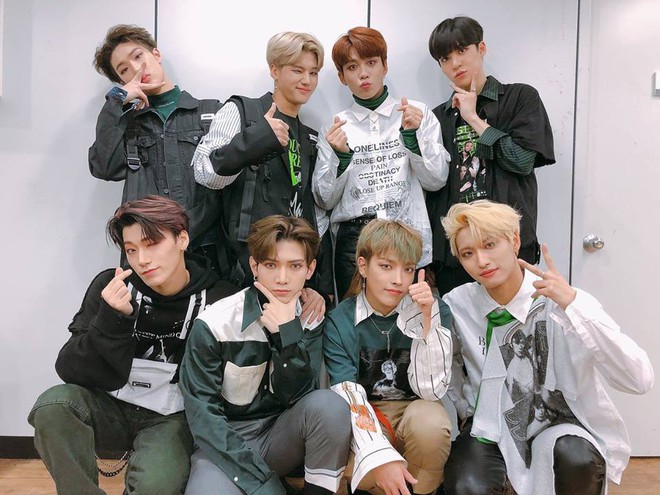 Tưởng flop nhưng boygroup t&acirc;n binh n&agrave;y lại bất ngờ thiết lập được những th&agrave;nh t&iacute;ch v&ocirc; c&ugrave;ng ấn tượng - Ảnh 1.