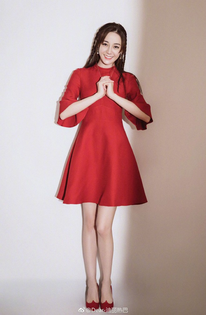 Những lời ch&uacute;c nhuộm đỏ Weibo m&ugrave;ng 1 Tết của Angela Baby, Dương Mịch c&ugrave;ng d&agrave;n sao đ&igrave;nh đ&aacute;m Cbiz - Ảnh 9.