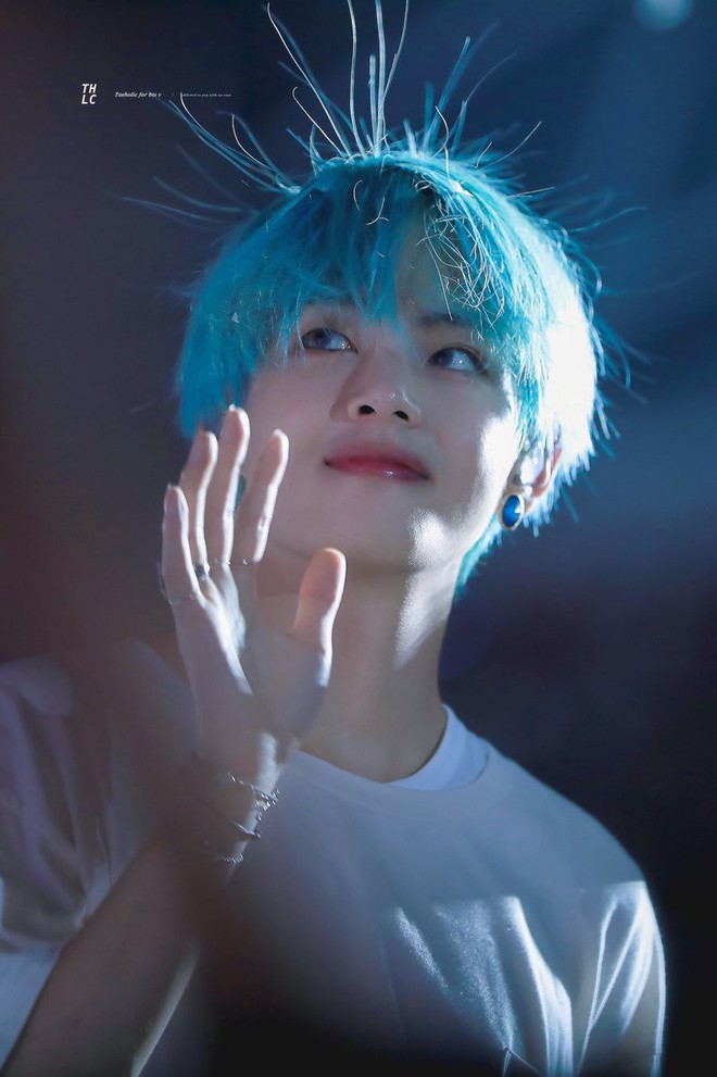 Dở kh&oacute;c dở cười idol Kpop gặp sự cố v&igrave; tẩy t&oacute;c: Người vẫn đẹp như ti&ecirc;n tử, kẻ đầu như ph&aacute;o nổ đ&ecirc;m Tết - Ảnh 12.