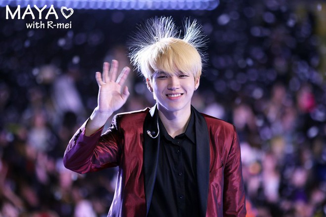 Dở kh&oacute;c dở cười idol Kpop gặp sự cố v&igrave; tẩy t&oacute;c: Người vẫn đẹp như ti&ecirc;n tử, kẻ đầu như ph&aacute;o nổ đ&ecirc;m Tết - Ảnh 6.