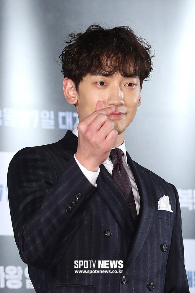 Bi Rain ch&iacute;nh thức xuất hiện với đầu x&ugrave; m&igrave;, bạn g&aacute;i cũ Hyun Bin li&ecirc;n tục c&uacute;i người khoe v&ograve;ng 1 đẫy đ&agrave; tại sự kiện - Ảnh 4.