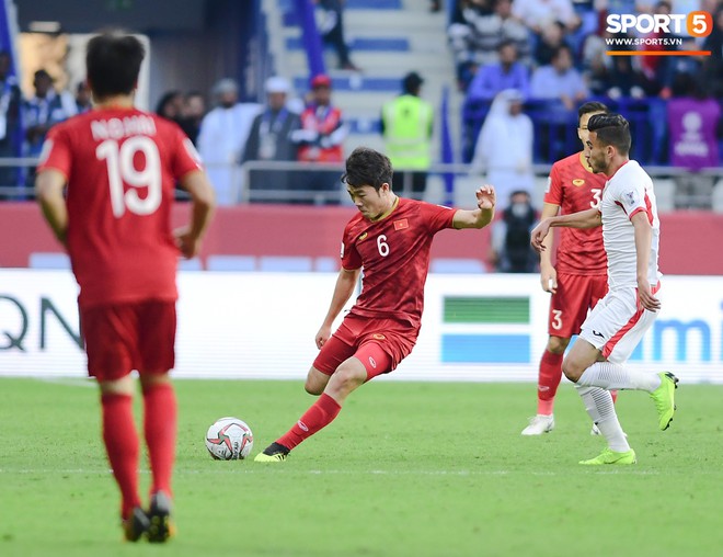 Chưa ký chính thức, các chuyên trang hàng đầu đã đưa Xuân Trường vào đội hình của Buriram United - Ảnh 2.