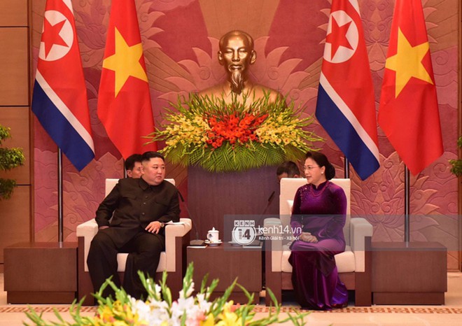 Chủ tịch Kim Jong-un kết thúc ngày đầu tiên thăm hữu nghị chính thức Việt Nam sau các cuộc diện kiến lãnh đạo nhà nước - Ảnh 14.