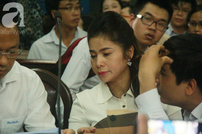 B&agrave; L&ecirc; Ho&agrave;ng Diệp Thảo ngậm ng&ugrave;i: V&igrave; thương chồng mới đưa &ocirc;ng Vũ v&agrave;o nh&agrave; thương đi&ecirc;n - Ảnh 2.