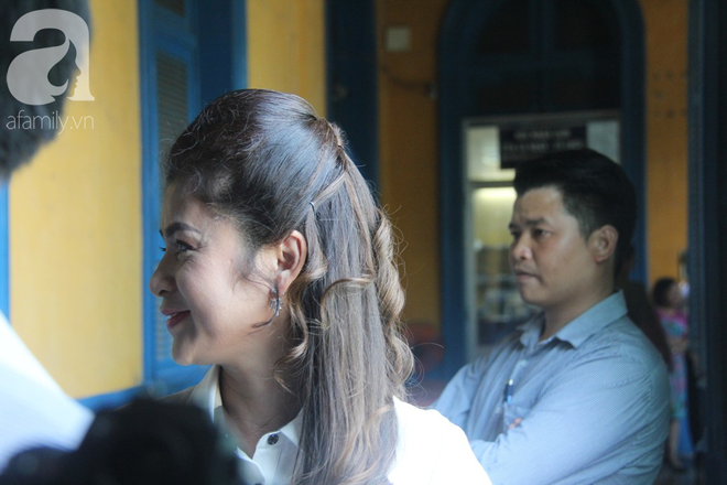 B&agrave; L&ecirc; Ho&agrave;ng Diệp Thảo ngậm ng&ugrave;i: V&igrave; thương chồng mới đưa &ocirc;ng Vũ v&agrave;o nh&agrave; thương đi&ecirc;n - Ảnh 9.