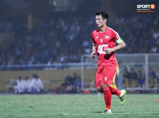 Dũng bộ đội vừa chỉ đạo gay gắt, vừa ghi bàn đầu tiên ở V.League giúp Viettel chiến thắng - Ảnh 10.