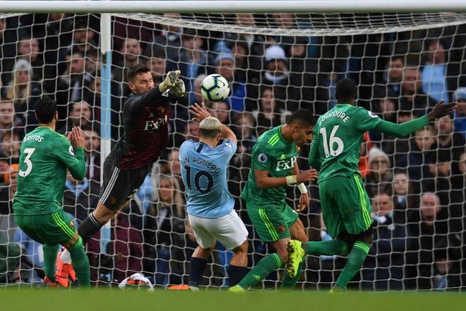 Ghi 3 bàn thắng thần tốc đầu hiệp hai, Man City cho Liverpool hít khói trong cuộc đua vô địch Ngoại hạng Anh - Ảnh 3.