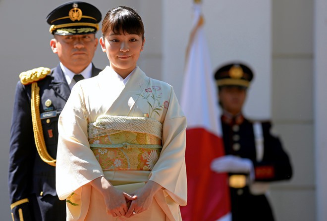 Mako nàng công chúa Nhật Bản: Rời hoàng tộc vì tình yêu, chấp nhận chờ "hoàng tử" trả nợ xong mới cưới - Ảnh 2.
