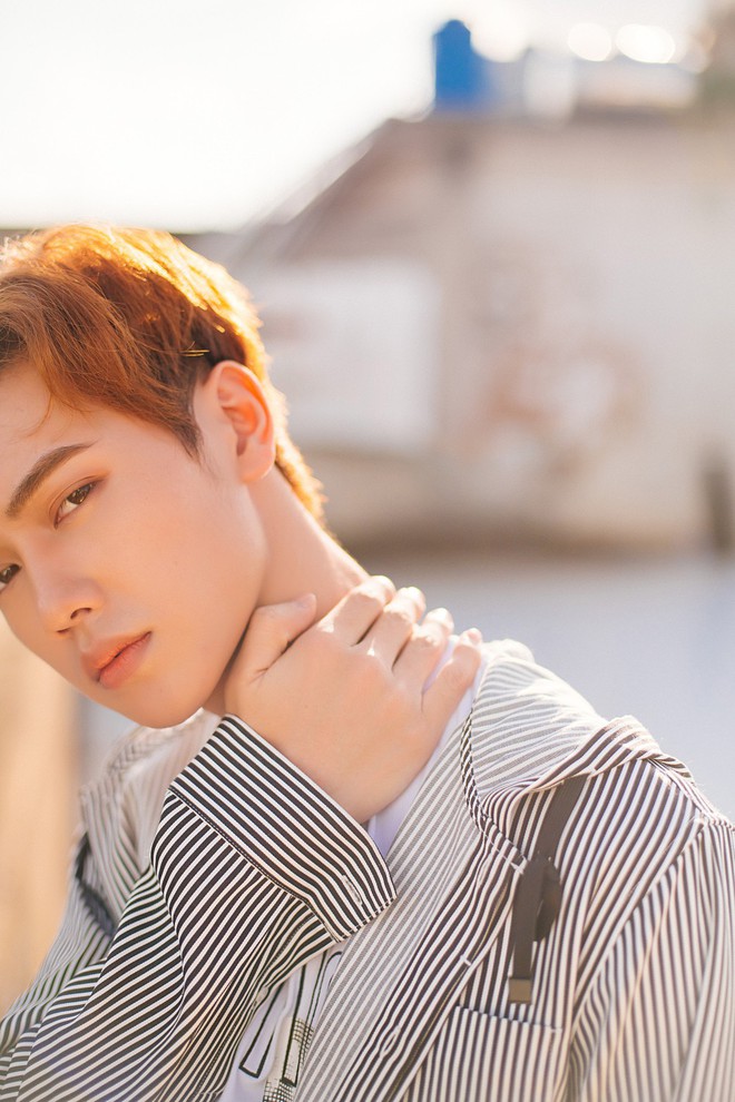 &ldquo;Hotboy nhặt rau&rdquo; Jsol tung MV kể chuyện t&igrave;nh đơn phương, khiến nhiều người đau l&ograve;ng chỉ bằng một c&acirc;u hỏi&hellip; - Ảnh 5.