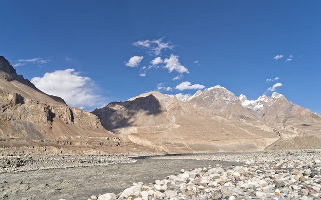 Ng&ocirc;i l&agrave;ng kỳ lạ tại Pakistan: Phụ nữ muốn leo n&uacute;i đến kiệt quệ mới thấy hạnh ph&uacute;c - Ảnh 3.