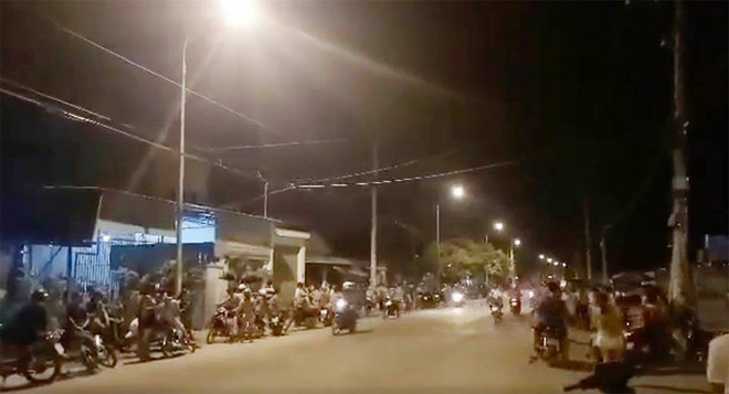 Nghi &aacute;n con trai s&aacute;t hại mẹ v&agrave; b&agrave; nội, ch&eacute;m cha đứt l&igrave;a 2 tay ở v&ugrave;ng ven S&agrave;i G&ograve;n - Ảnh 1.