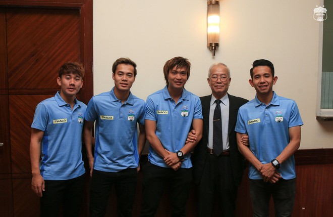Đội trưởng HAGL thừa nhận Hà Nội FC khác biệt với phần còn lại của V.League 2019 - Ảnh 2.
