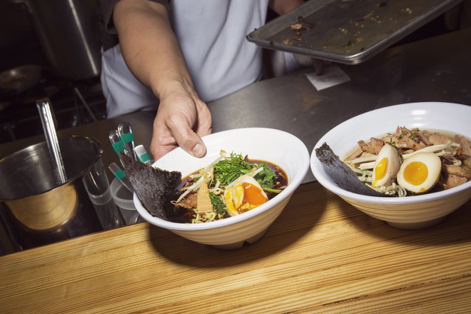 Hầu hết mọi m&oacute;n Nhật y&ecirc;u th&iacute;ch của bạn đều c&oacute; thứ nguy&ecirc;n liệu vạn năng thần th&aacute;nh n&agrave;y - Ảnh 2.