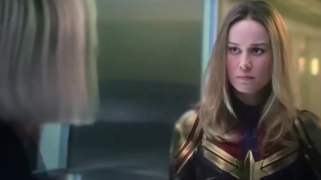 Có ai nhận ra ngày Captain Marvel trở về trái đất, chị đại bỗng được mông má xinh hơn hẳn? - Ảnh 1.